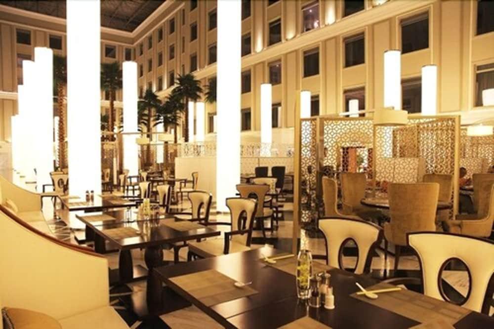 Wuhan Oriental Jianguo Hotel エクステリア 写真