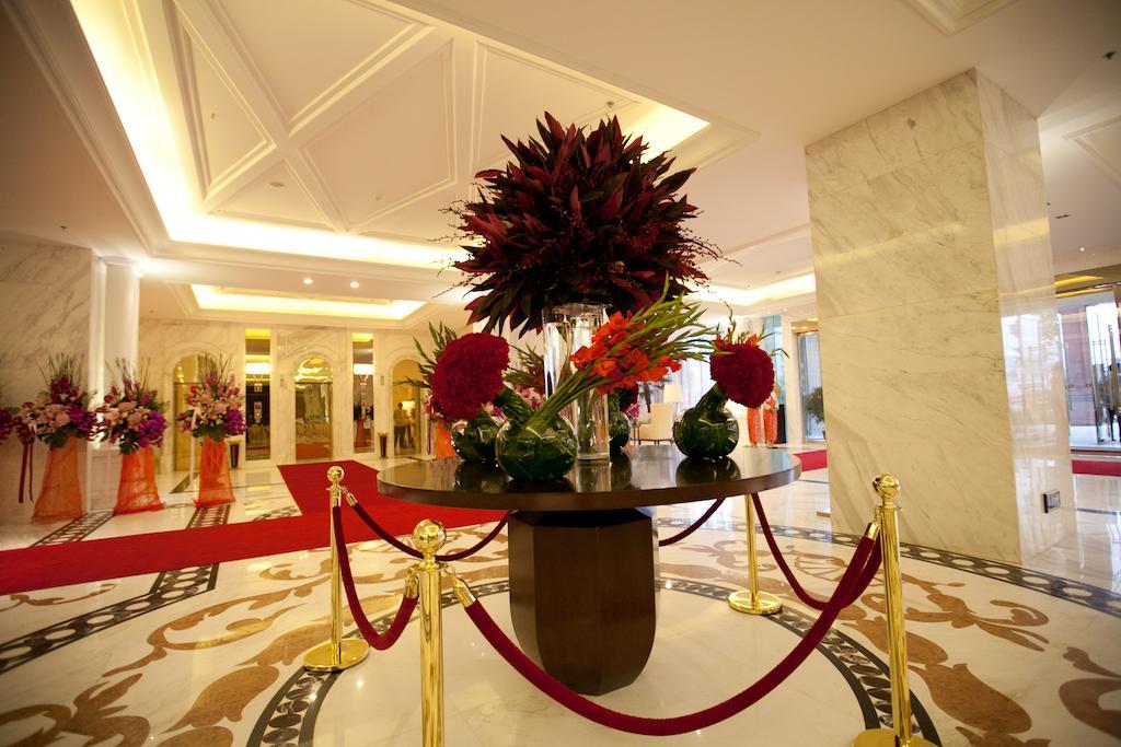 Wuhan Oriental Jianguo Hotel エクステリア 写真